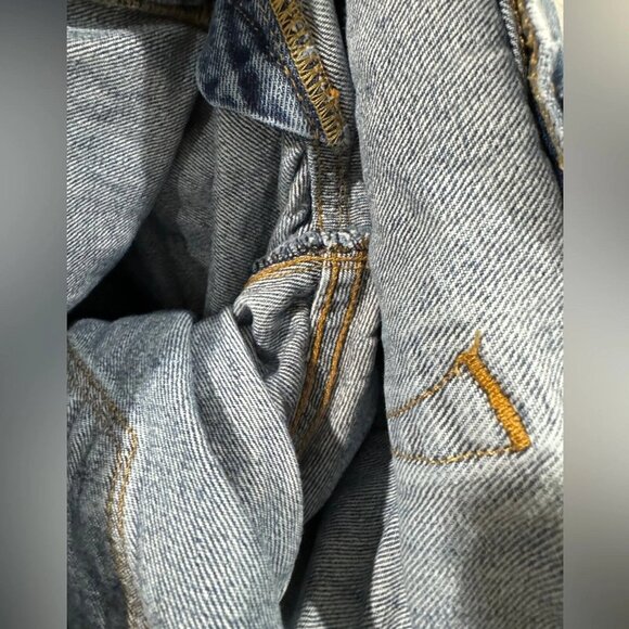 Levi’s Men’s 501 Denim 100% Cotton Straight Button Fly Distressed Blue Jeans 38 - Picture 9 of 10